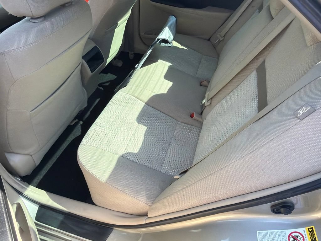 Used 2014 Toyota Camry LE FWD image 7