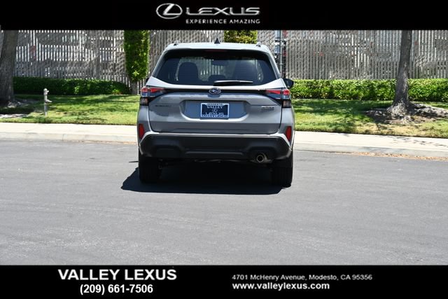 Used 2025 Subaru Forester Touring w/ Popular Package - Touring AWD/4WD image 5