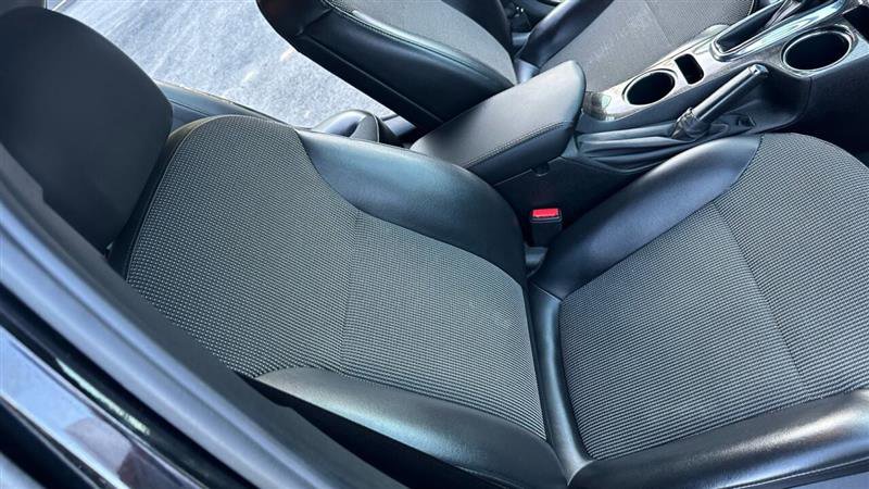 Used 2016 Chevrolet Malibu LT image 26