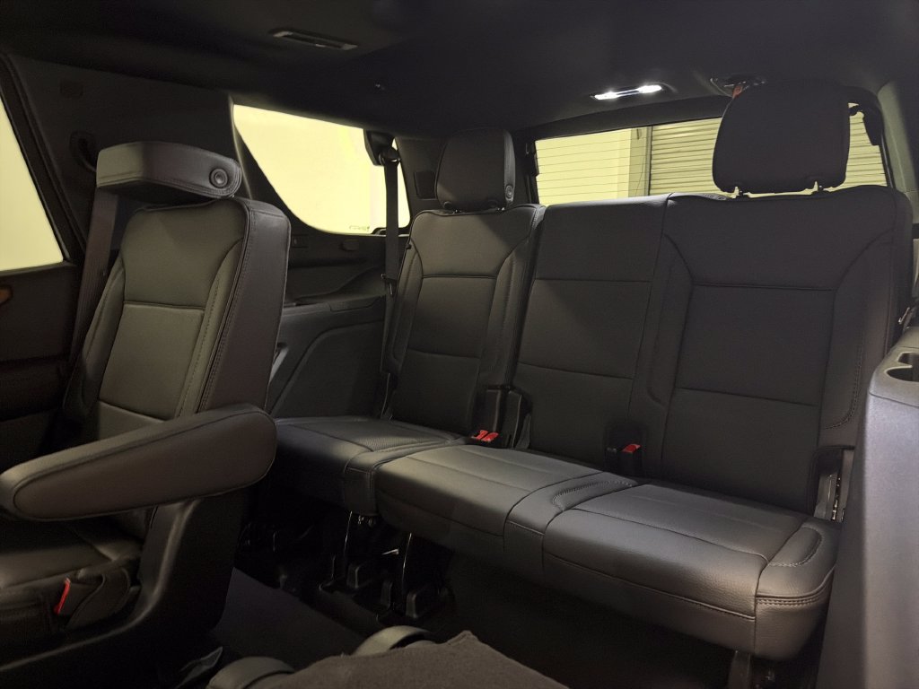 Used 2026 GMC Yukon Denali w/ Sun & Power Step Package AWD/4WD image 15