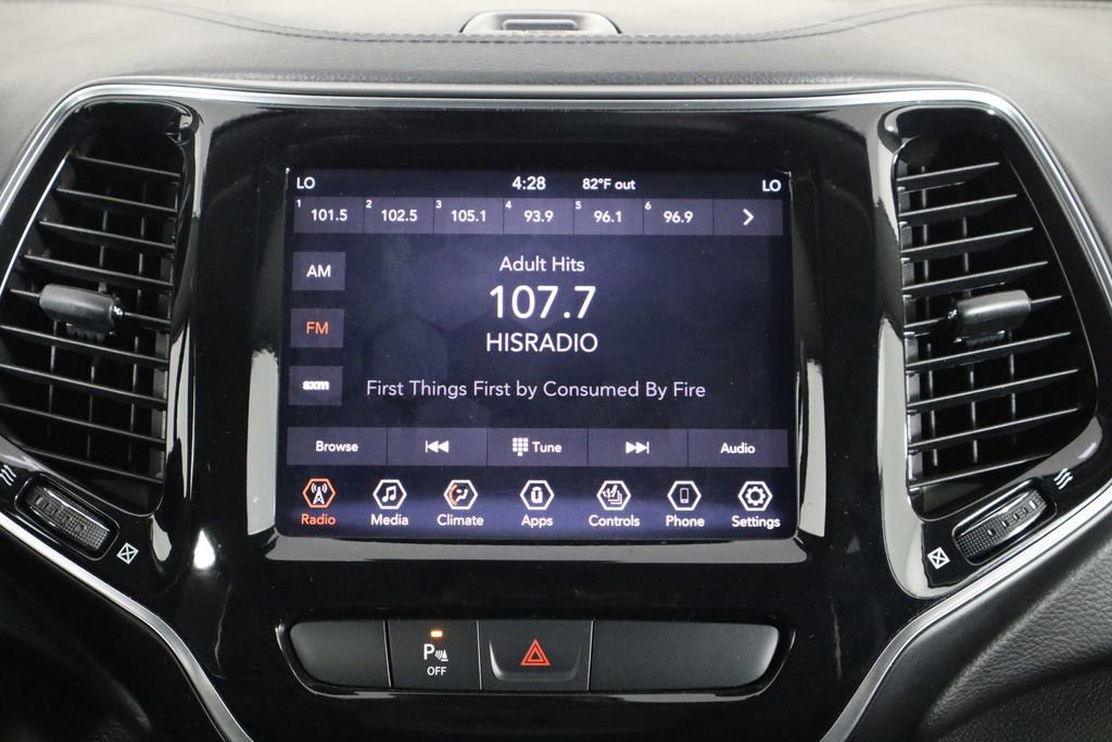 Used 2019 Jeep Cherokee Limited image 28