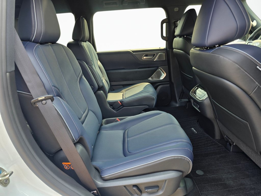 New 2027 INFINITI QX80 Sensory w/ Sport Exterior Package AWD/4WD image 25