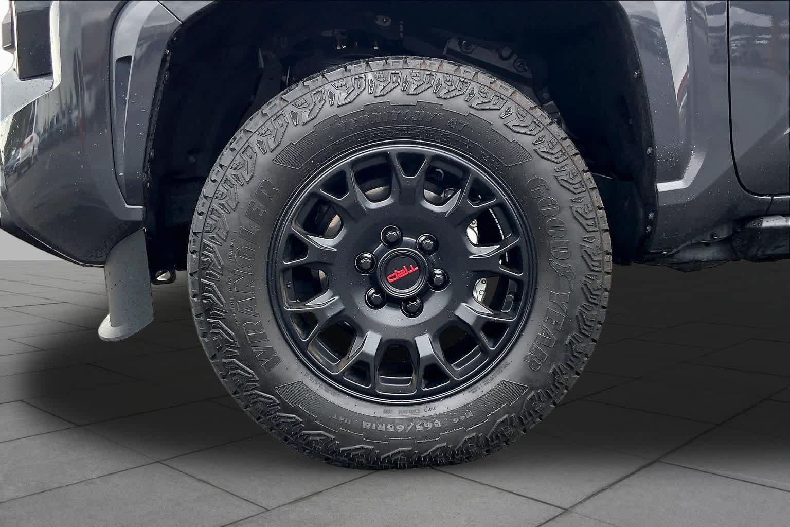 Used 2026 Toyota Tacoma SR5 AWD/4WD image 11