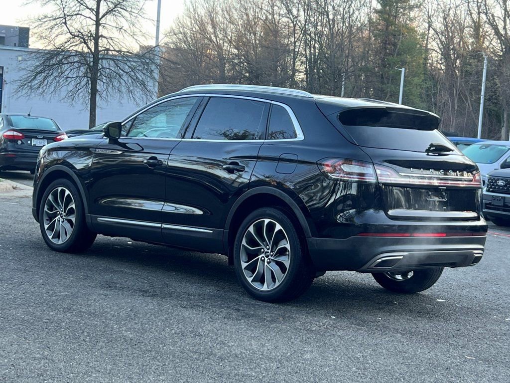 Used 2022 Lincoln Nautilus Reserve image 5