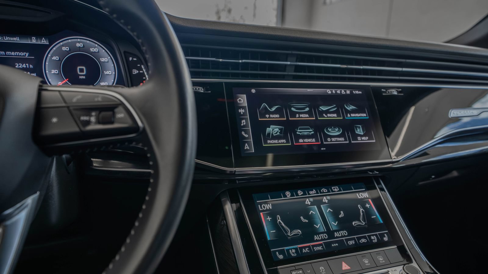 Used 2020 Audi Q8 Premium Plus AWD/4WD image 32