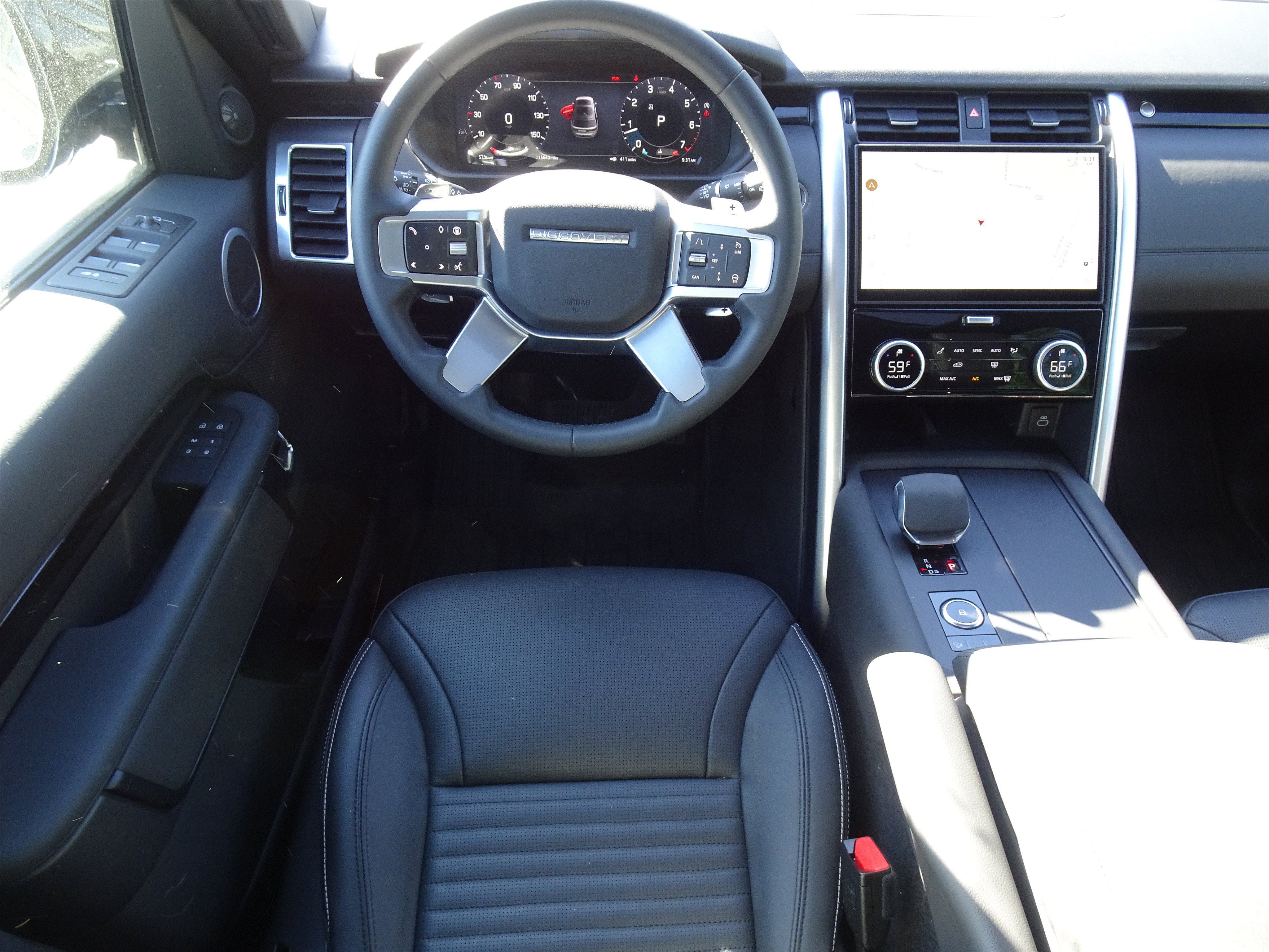 Certified 2025 Land Rover Discovery S AWD/4WD image 19