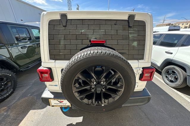 Used 2023 Jeep Wrangler Unlimited Sahara w/ Cold Weather Group image 5