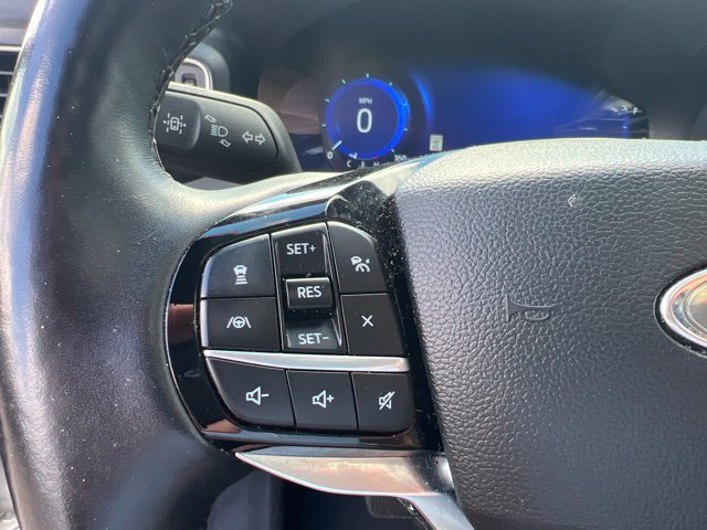 Used 2022 Ford Explorer Platinum w/ Equipment Group 601A AWD/4WD image 30