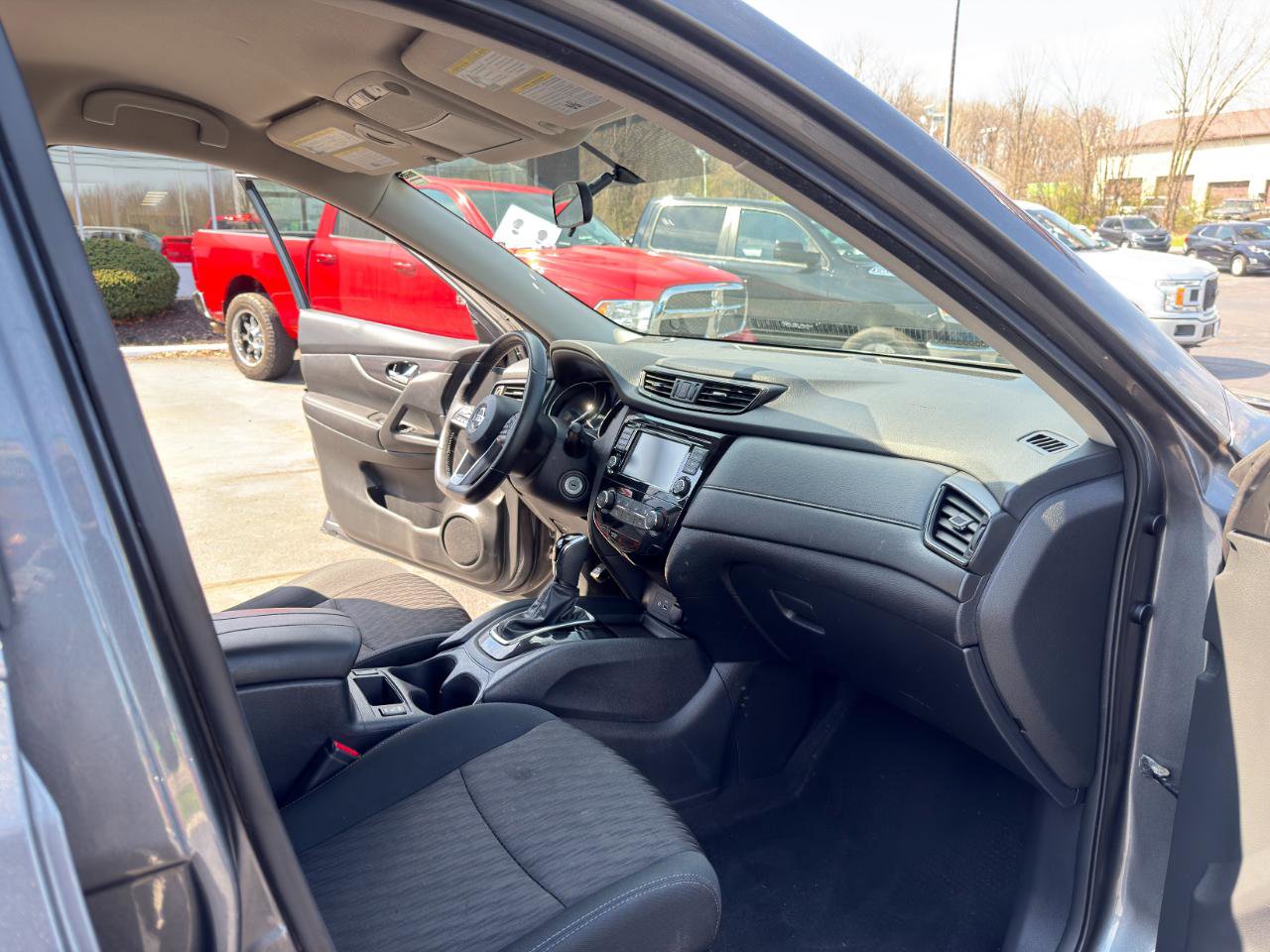 Used 2018 Nissan Rogue S w/ S Value Package image 23