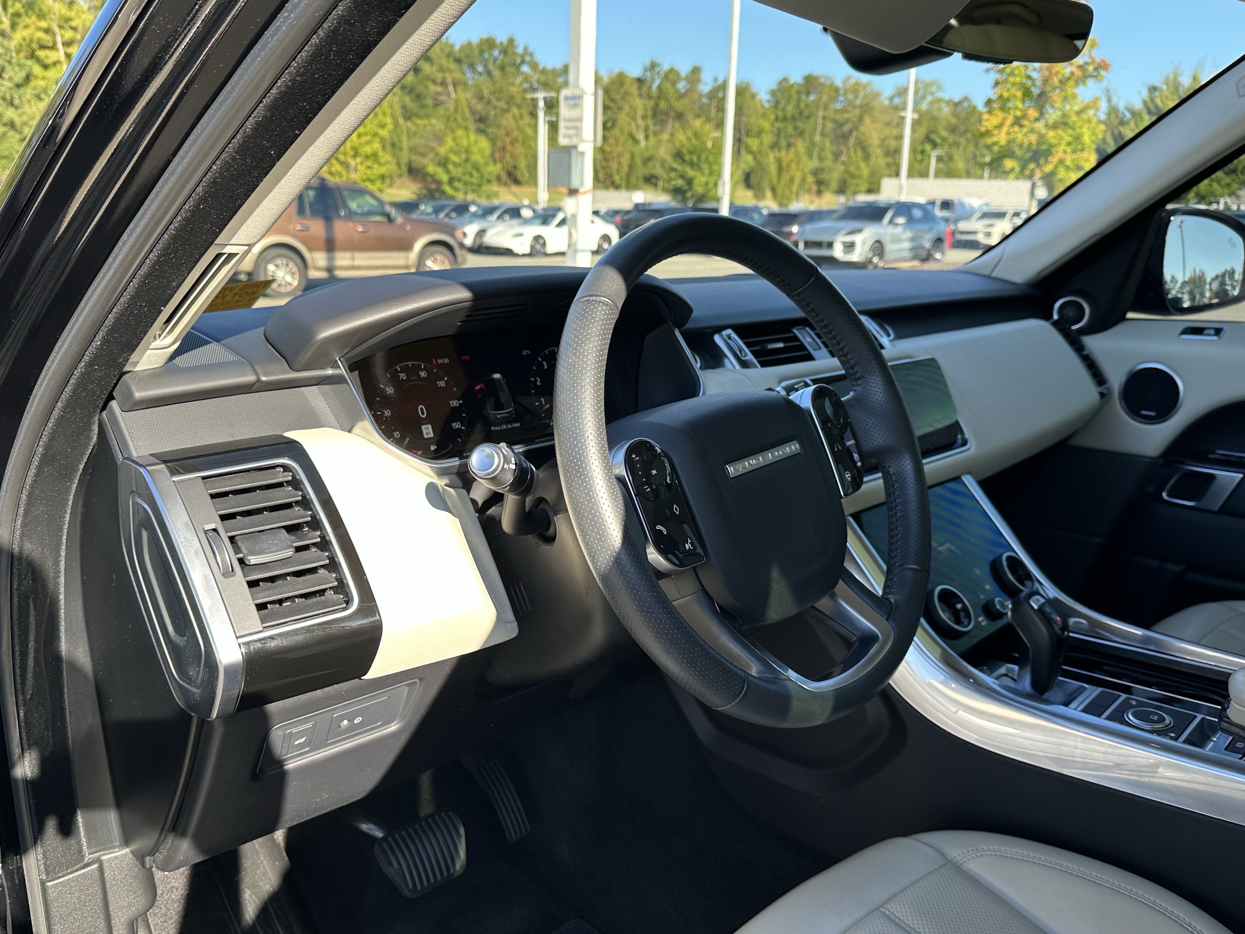 Used 2020 Land Rover Range Rover Sport HSE AWD/4WD image 18