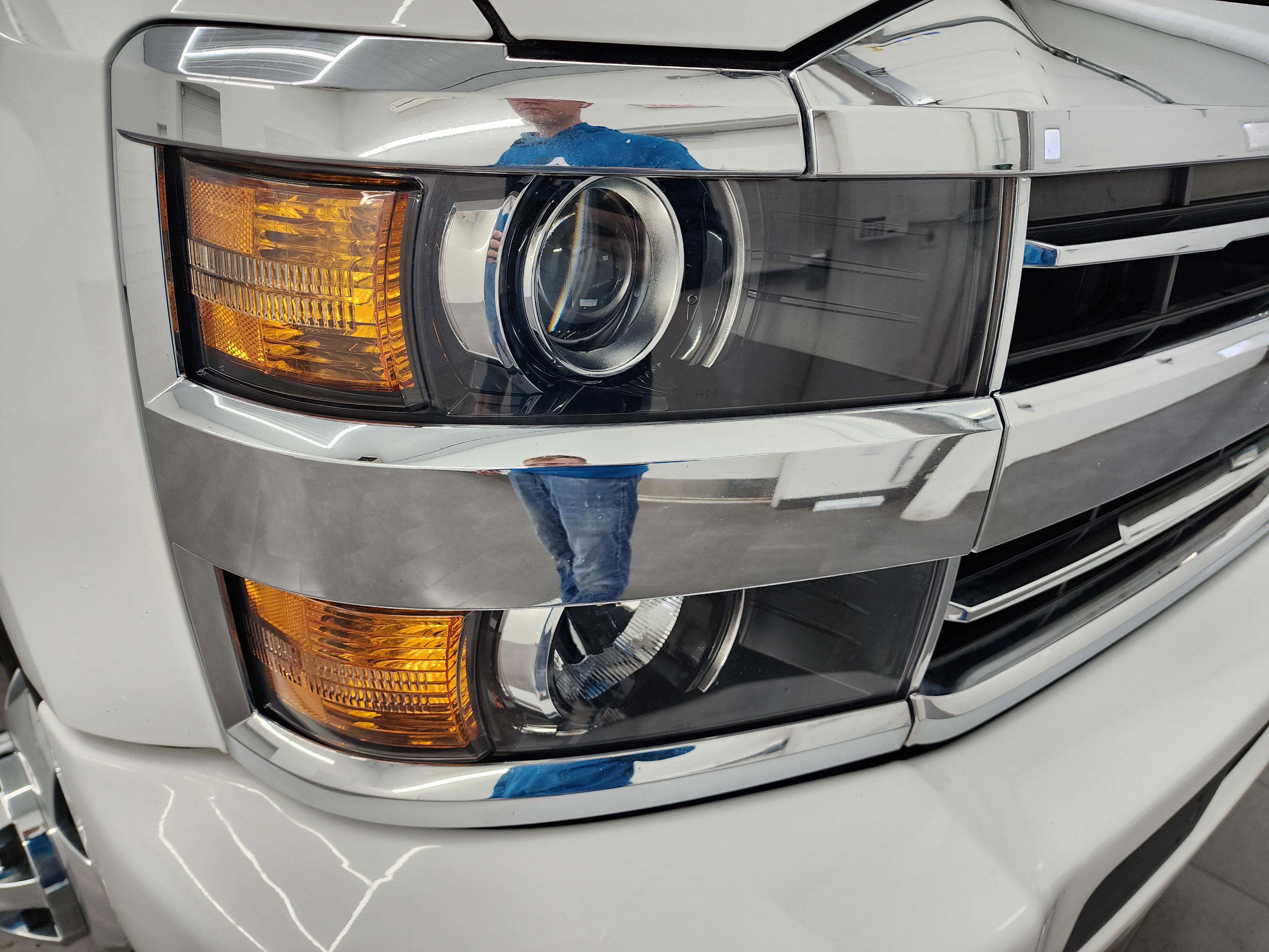 Used 2018 Chevrolet Silverado 3500 High Country w/ Duramax Plus Package image 21