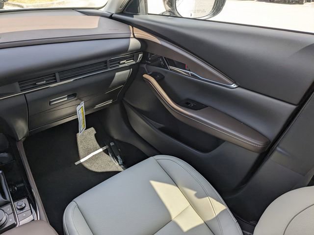 Used 2025 MAZDA CX-30 2.5 Turbo w/ Premium Package image 18