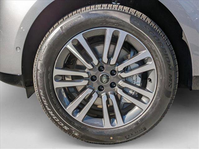 New 2025 Land Rover Range Rover SE image 10