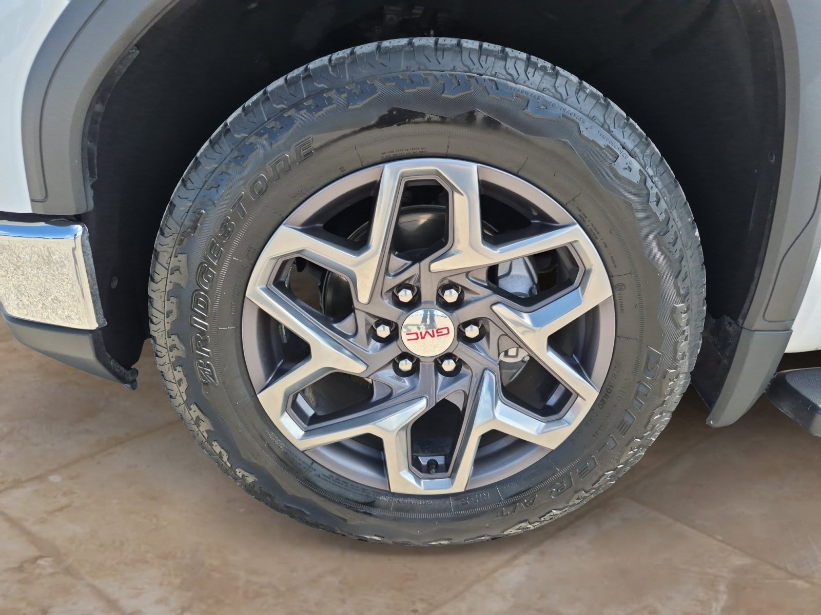 Used 2023 GMC Sierra 1500 SLT AWD/4WD image 30