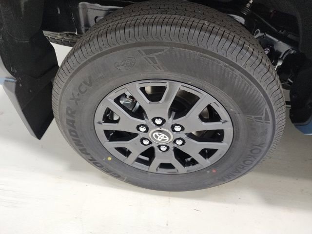 New 2026 Toyota 4Runner SR5 image 7