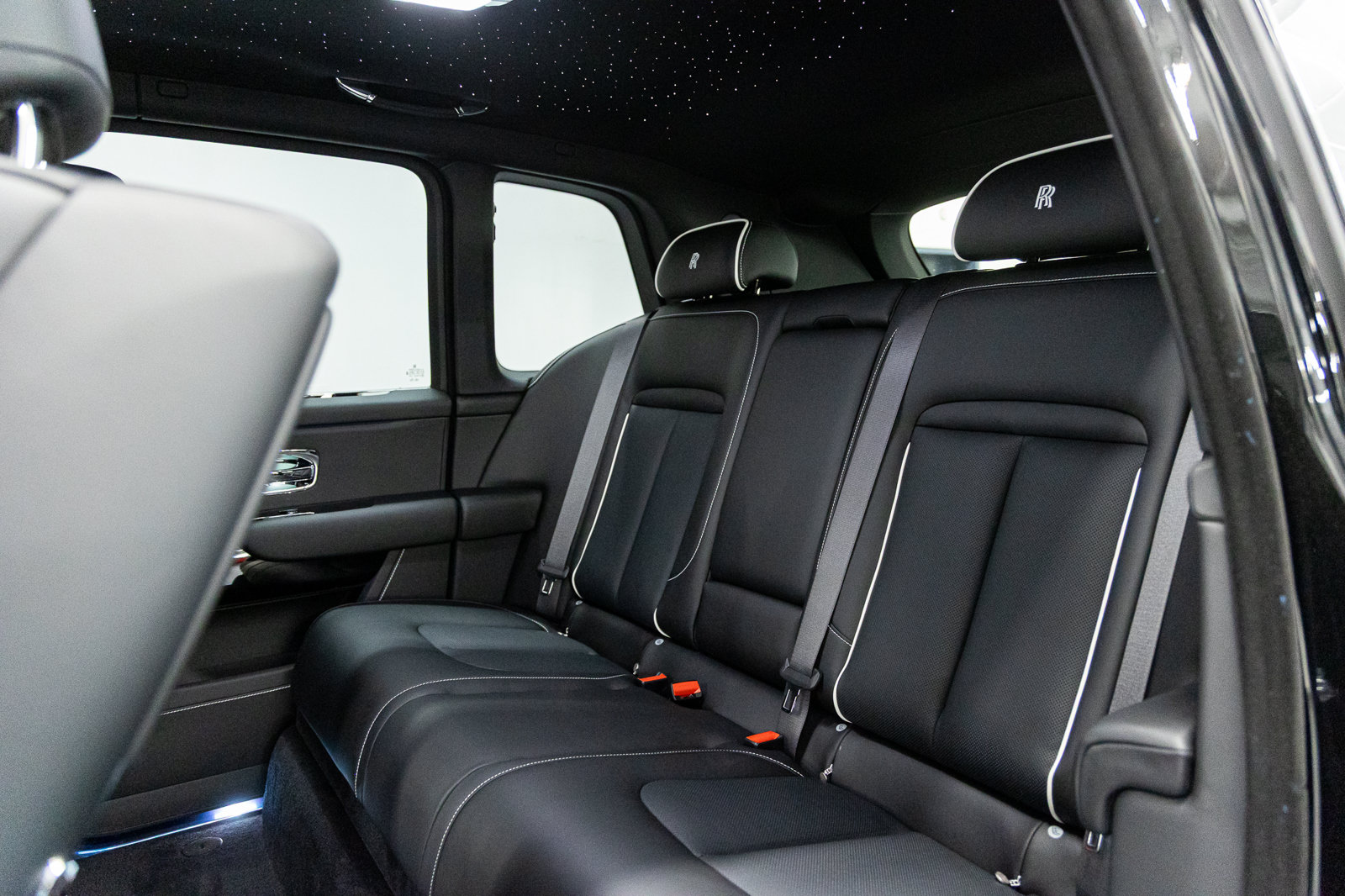 New 2027 Rolls-Royce Cullinan AWD/4WD image 46