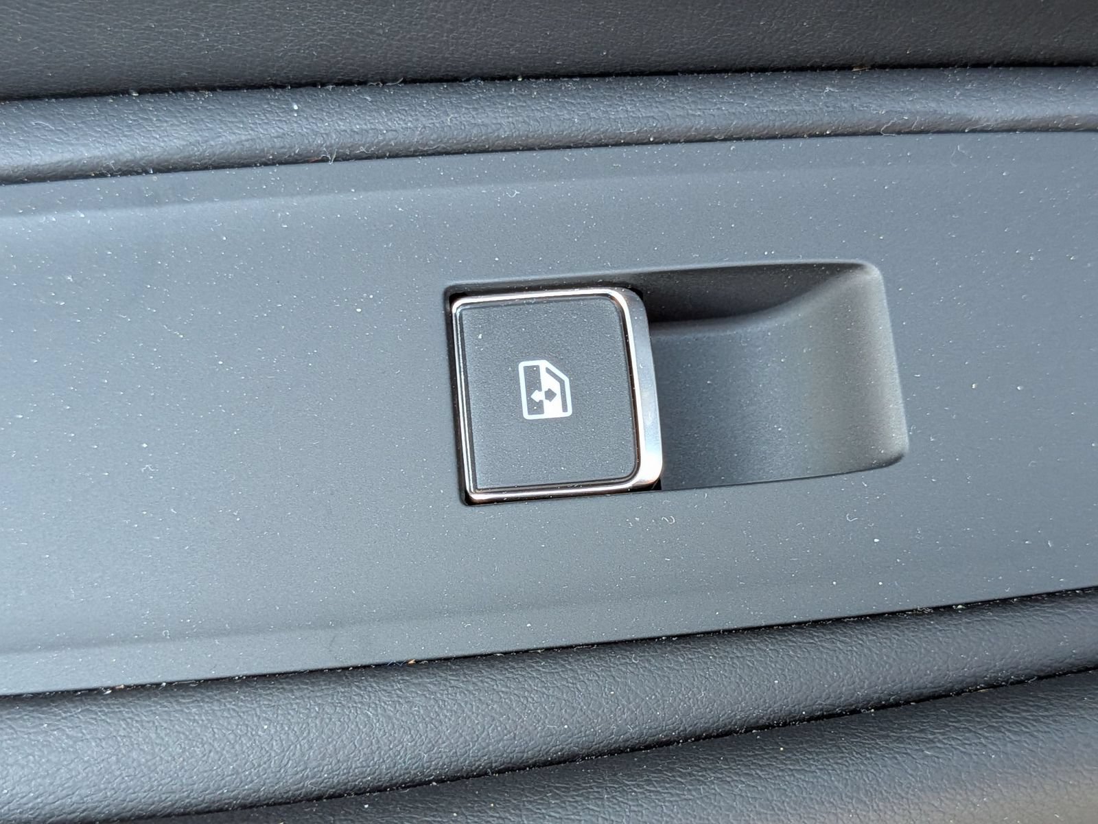 Used 2026 INFINITI QX60 Luxe w/ Cargo Package FWD image 30
