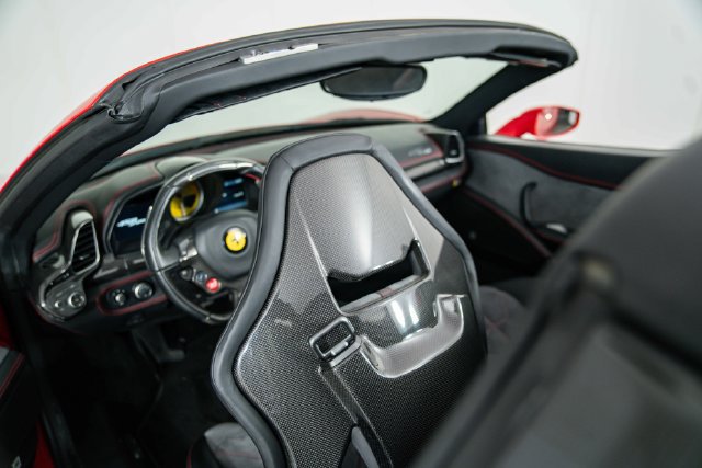 Used 2014 Ferrari 458 Spider RWD image 30