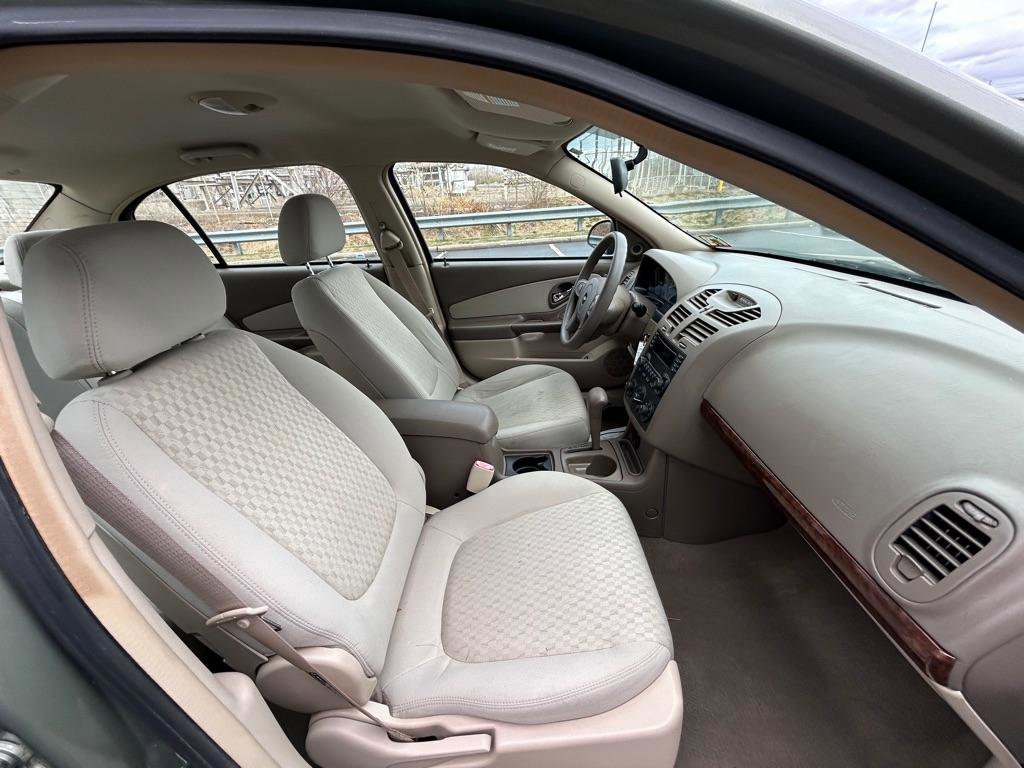 Used 2005 Chevrolet Malibu w/ Preferred Equipment Group image 36