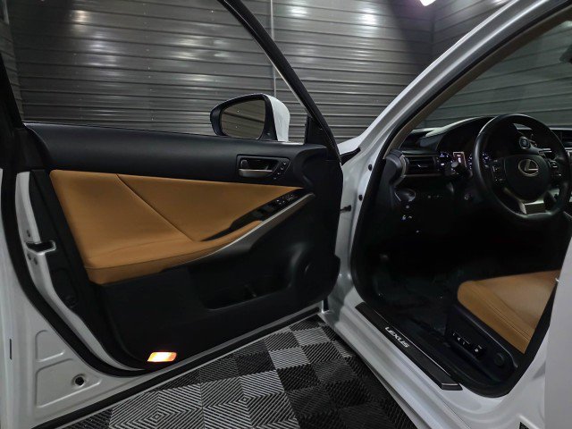 Used 2018 Lexus IS 300 w/ Comfort Package image 33