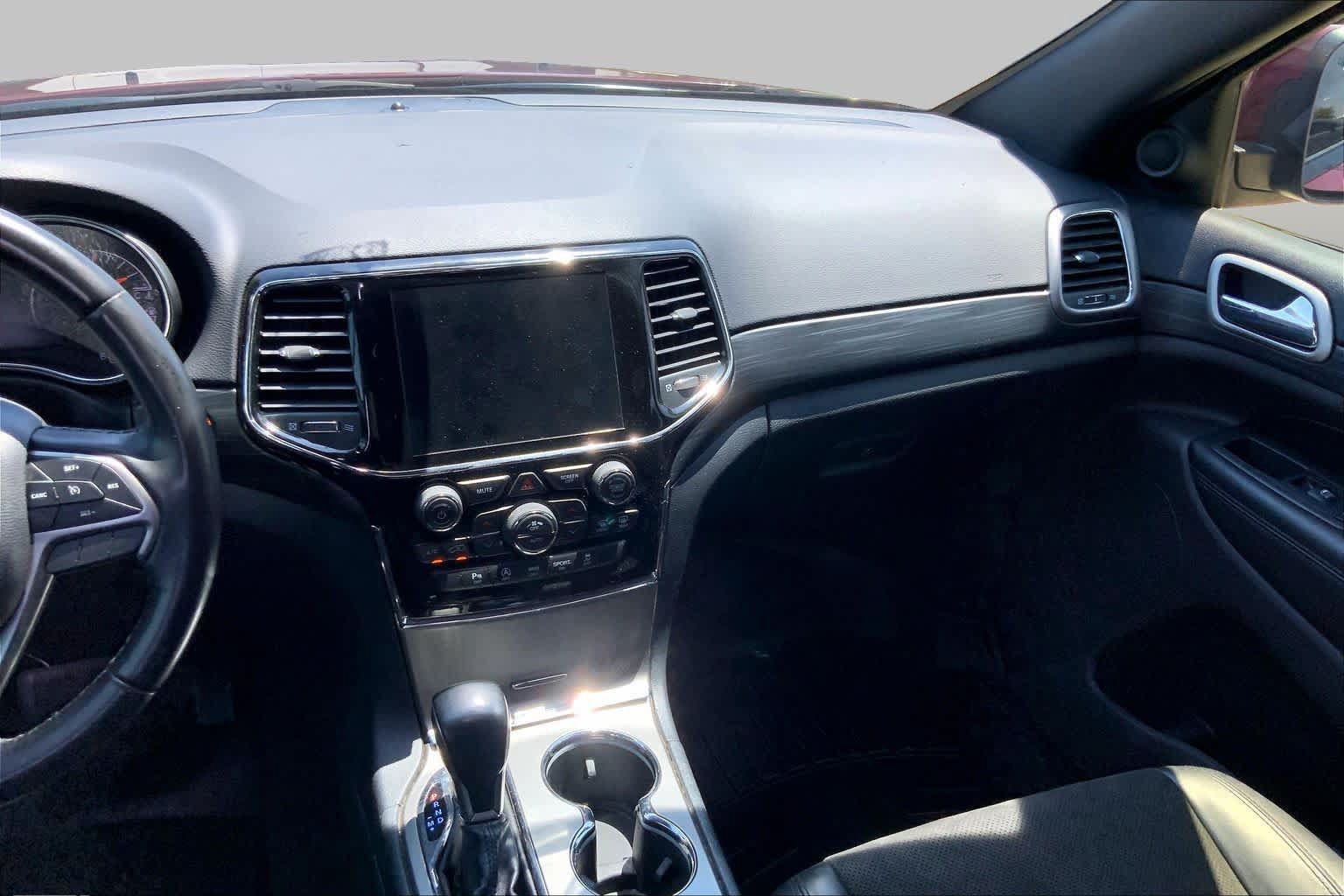 Used 2020 Jeep Grand Cherokee Altitude AWD/4WD image 7