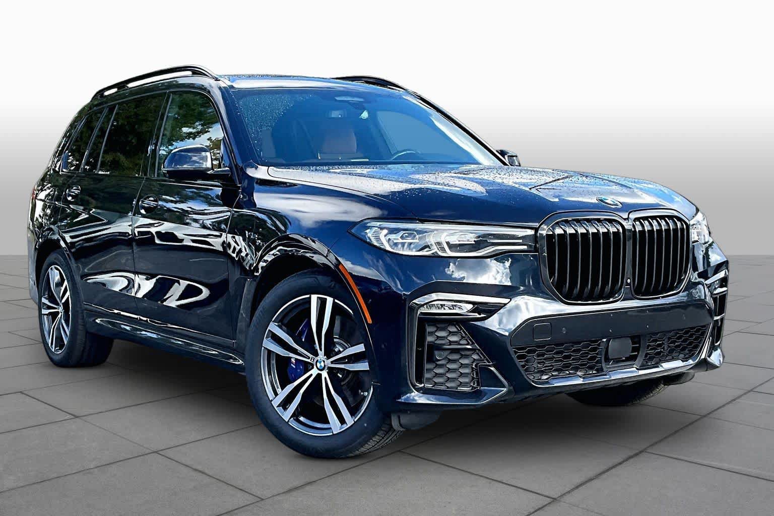 Used 2021 BMW X7 xDrive40i w/ M Sport Package AWD/4WD image 3