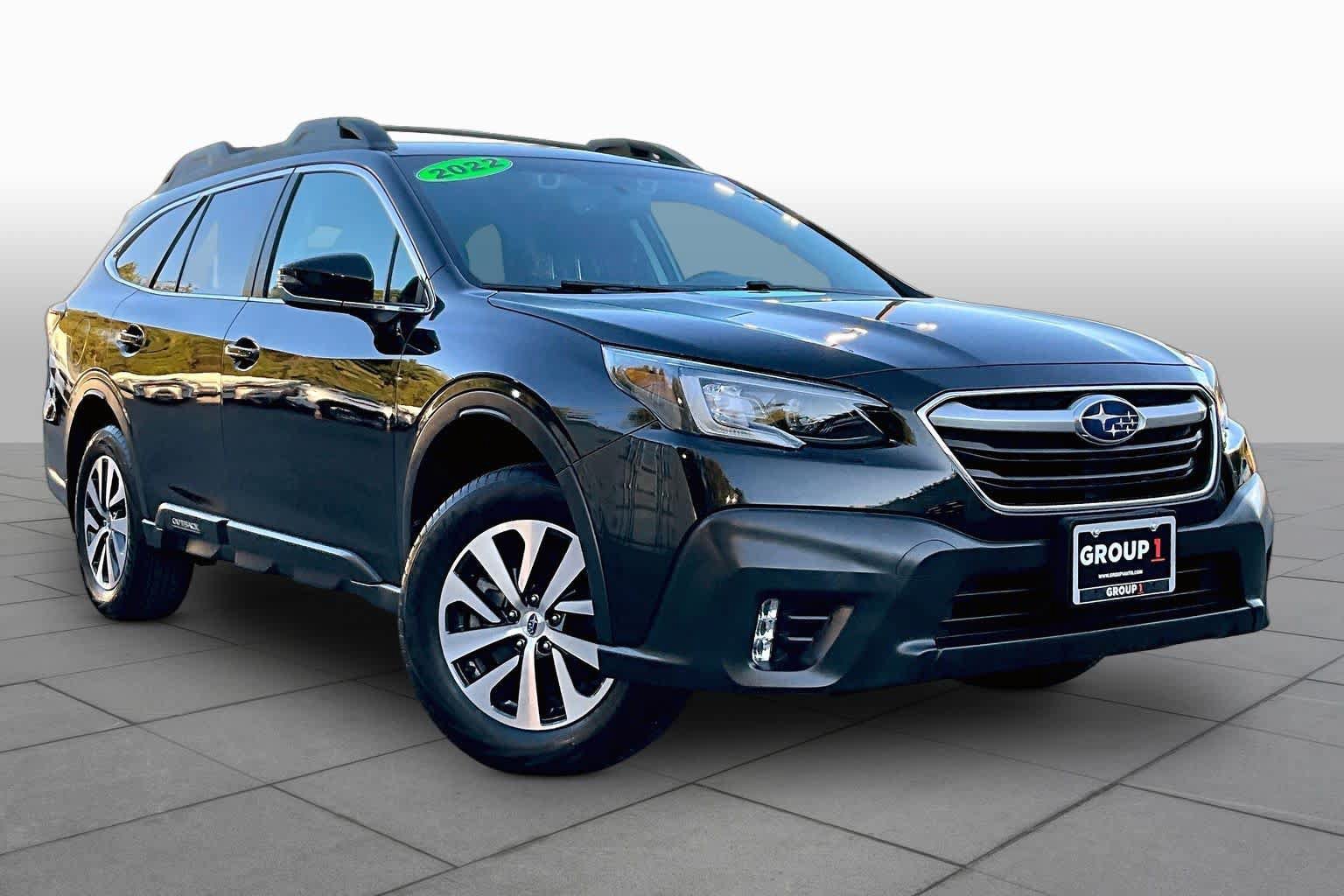 Used 2022 Subaru Outback Premium AWD/4WD image 3