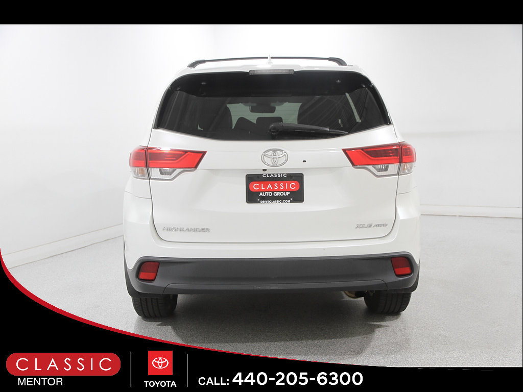 Used 2017 Toyota Highlander XLE AWD/4WD image 22