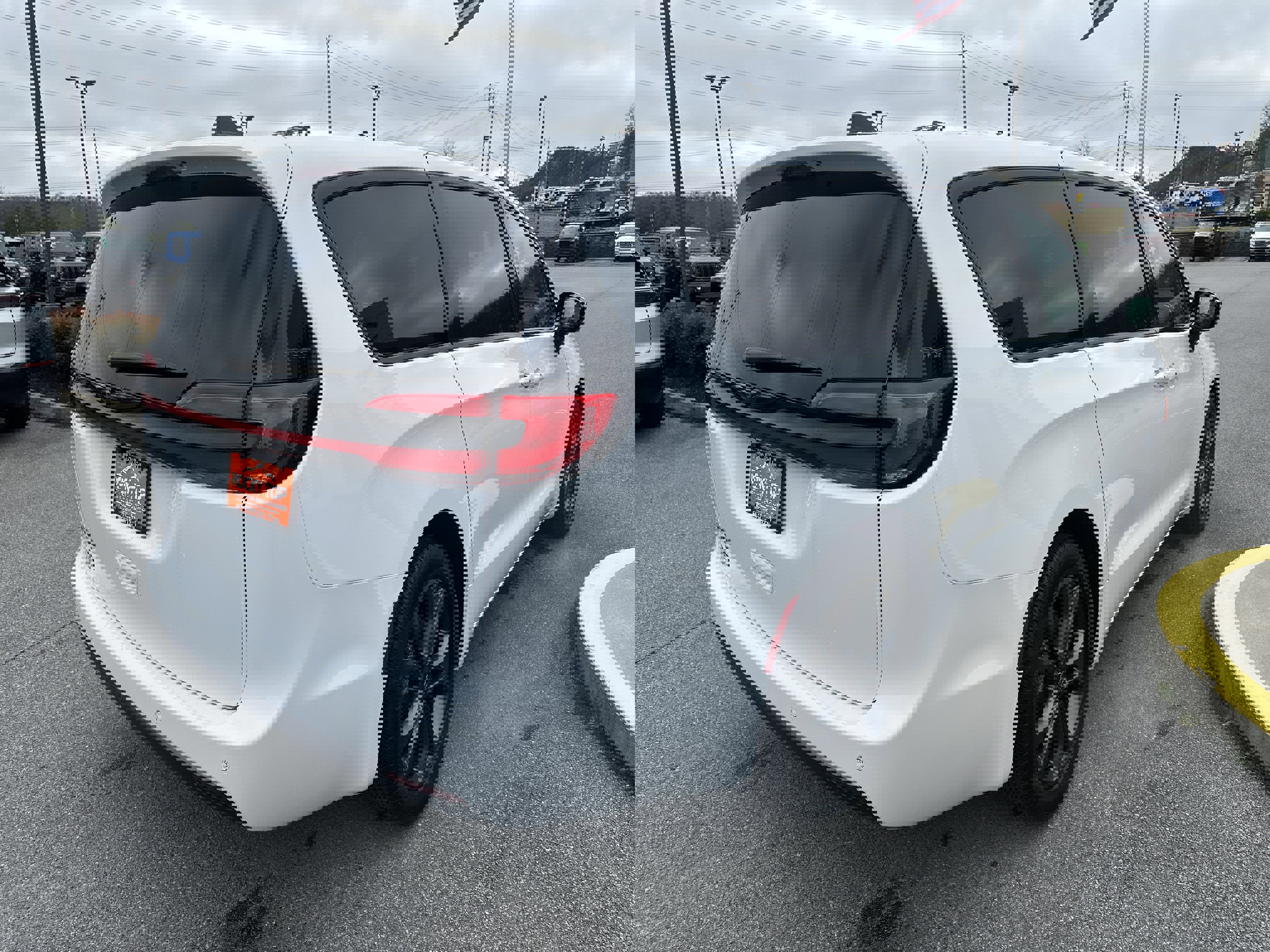 New 2026 Chrysler Pacifica Select image 7