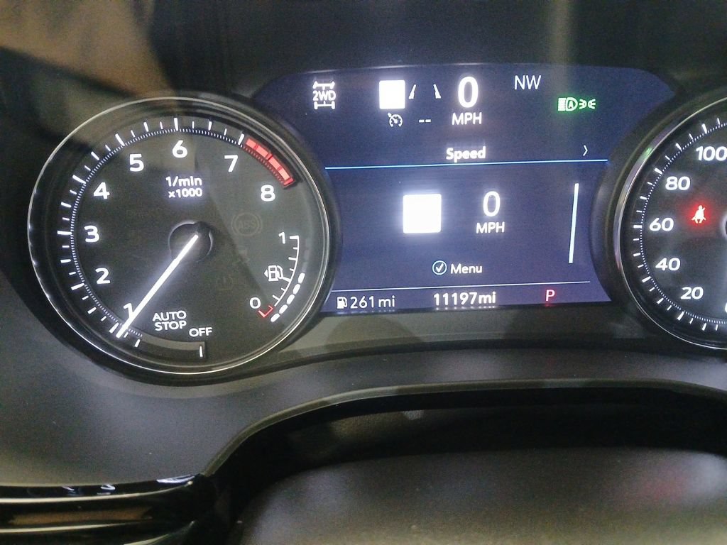 Certified 2025 Cadillac XT5 Premium Luxury w/ Technology Package AWD/4WD image 23