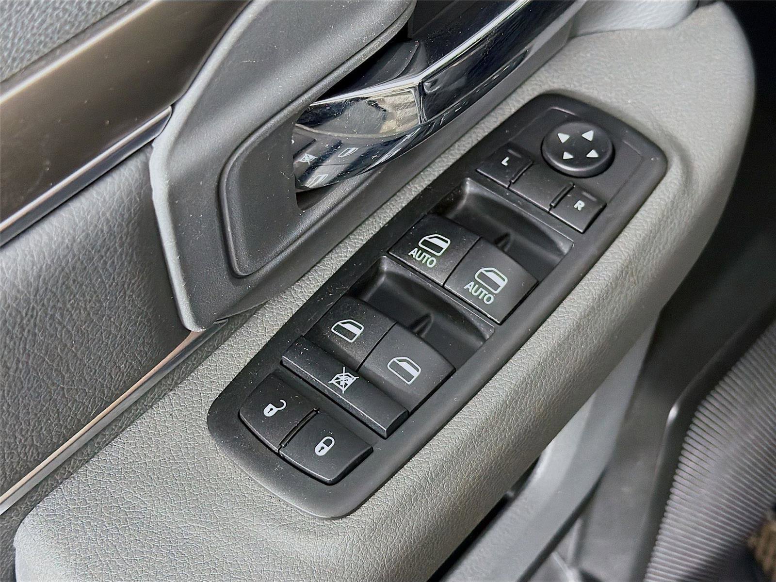 Used 2020 RAM 1500 Classic Warlock w/ Electronics Group AWD/4WD image 23
