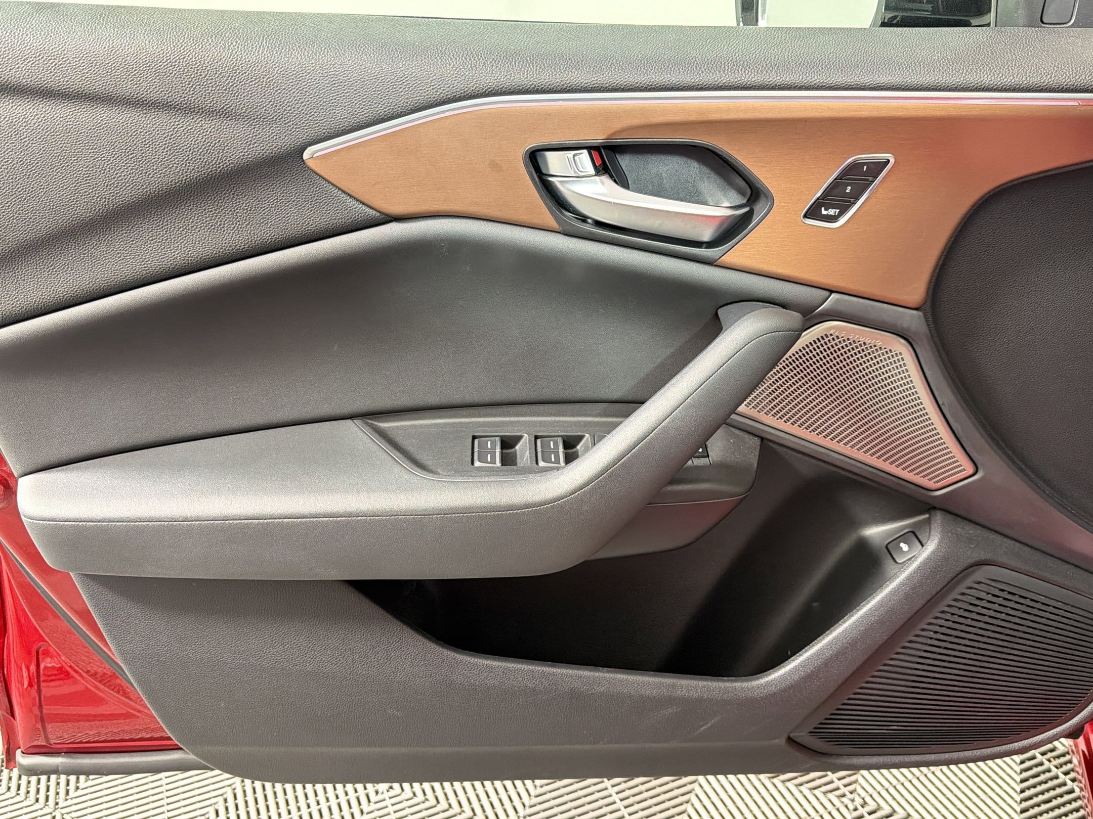Used 2021 Acura TLX w/ Technology Package image 12