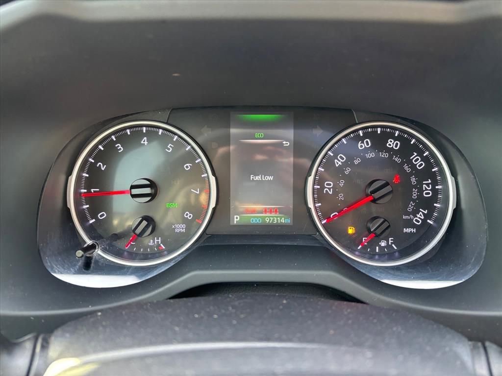 Used 2019 Toyota RAV4 XLE Premium image 8