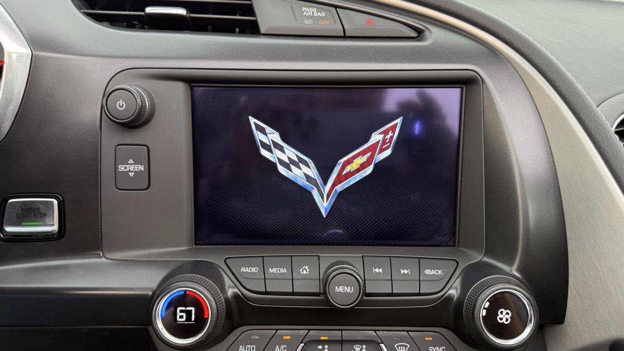 Used 2016 Chevrolet Corvette Stingray Coupe RWD image 37