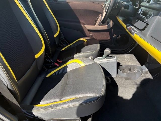 Used 2013 smart fortwo passion RWD image 14