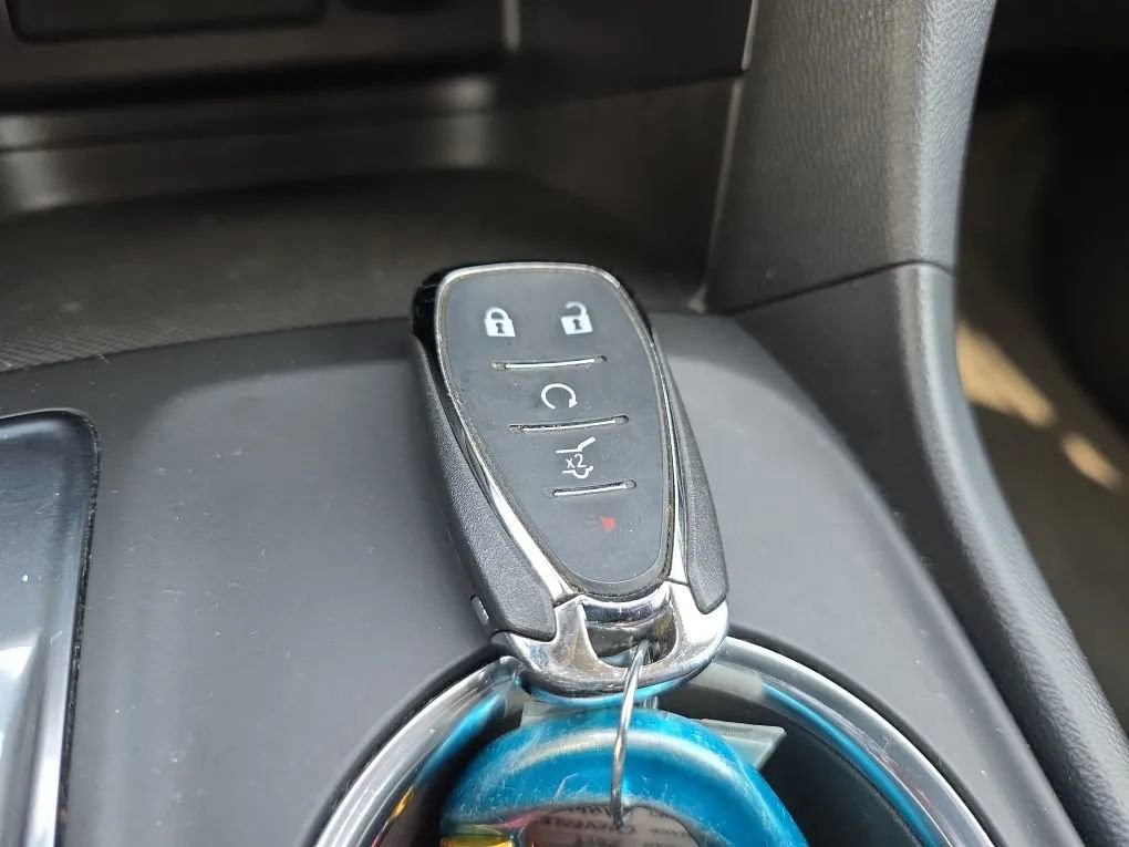 Used 2019 Chevrolet Equinox LT image 35