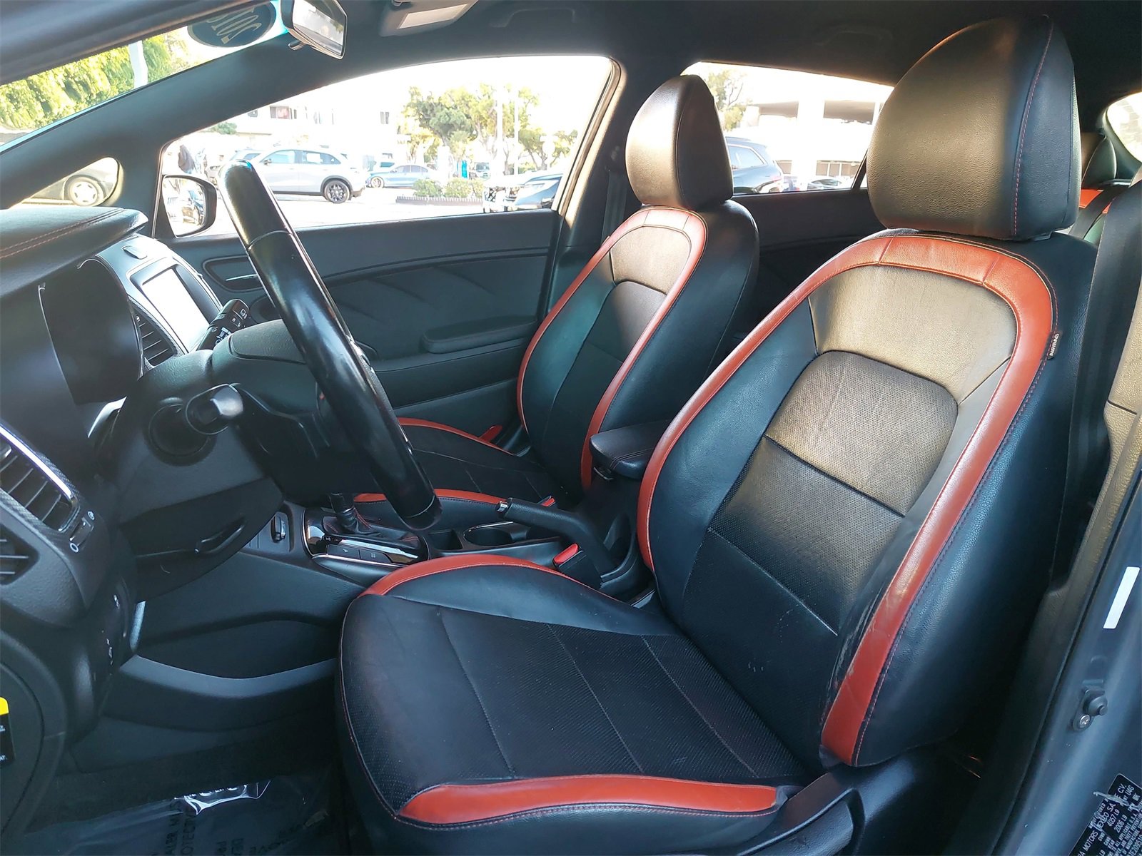 Used 2018 Kia Forte SX image 14