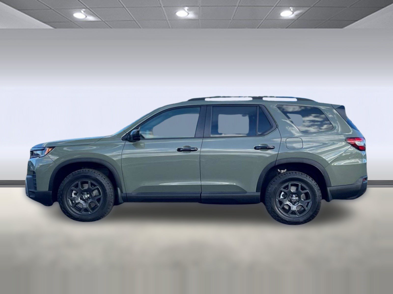 New 2026 Honda Pilot TrailSport image 2
