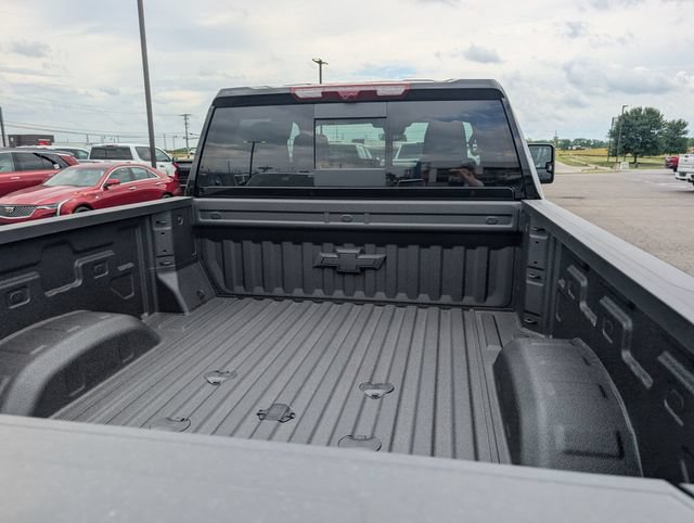 New 2026 Chevrolet Silverado 2500 ZR2 AWD/4WD image 9