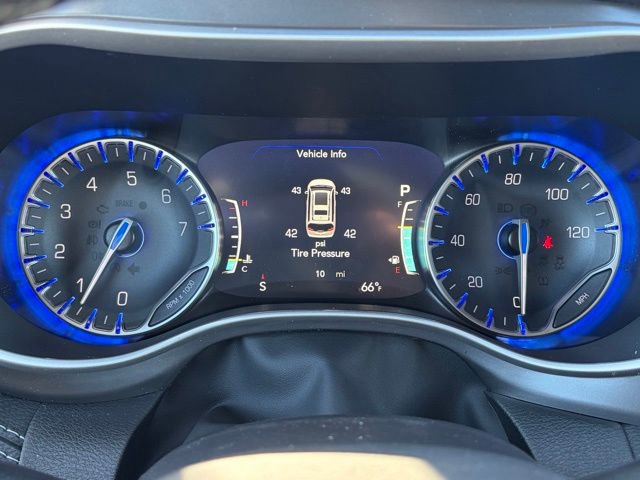 New 2026 Chrysler Pacifica Select w/ S Appearance Package FWD image 3
