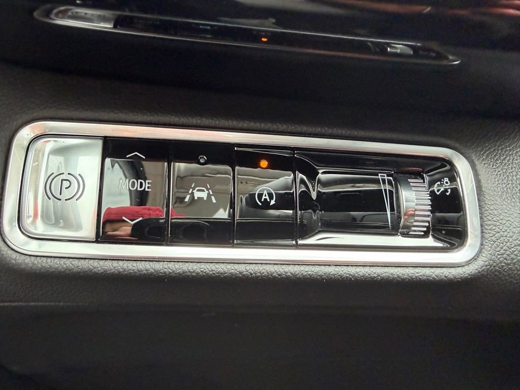 Used 2024 Buick Envision Avenir image 17