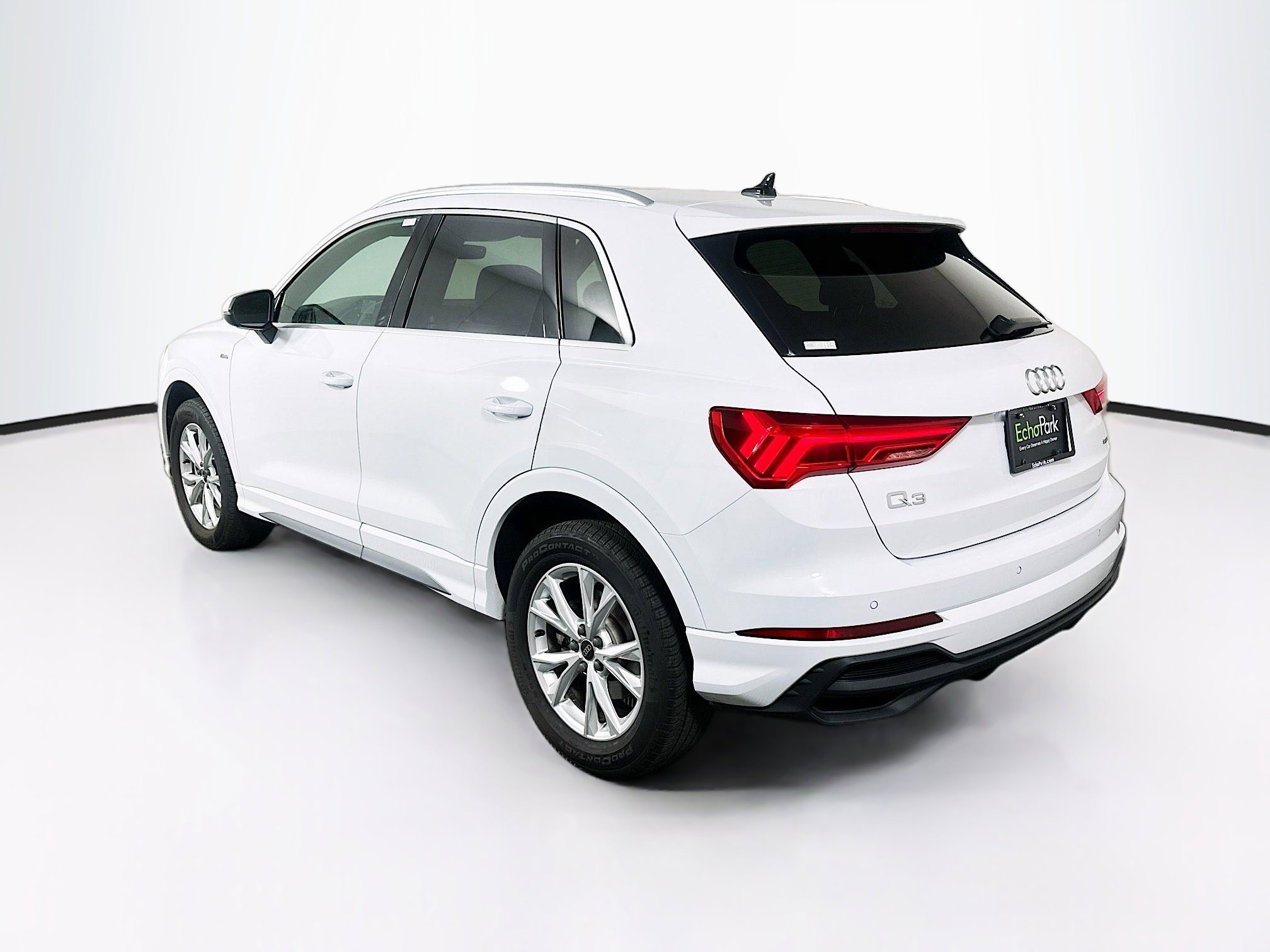 Used 2023 Audi Q3 2.0T Premium w/ Convenience Package AWD/4WD image 5
