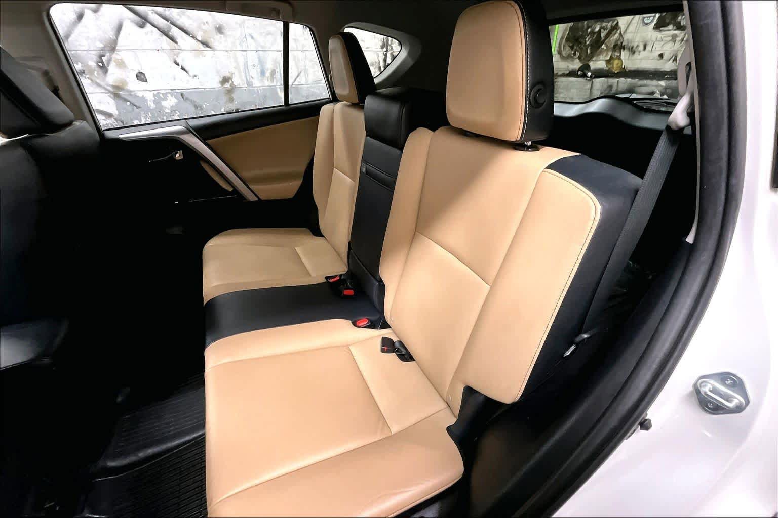 Used 2017 Toyota RAV4 Limited w/ Carpet Mat Package AWD/4WD image 19