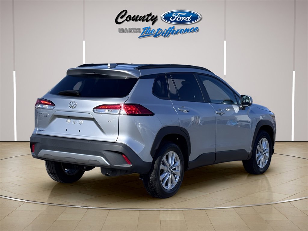 Used 2022 Toyota Corolla Cross LE image 24
