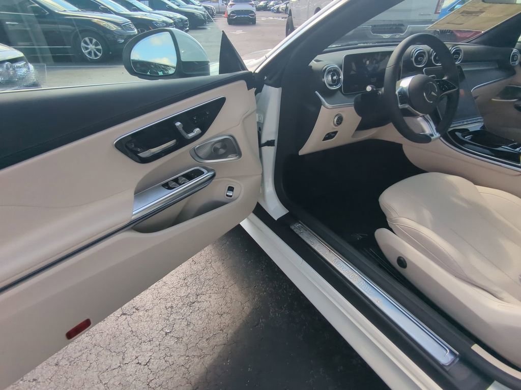 Used 2024 Mercedes-Benz CLE 300 4MATIC Cabriolet image 3