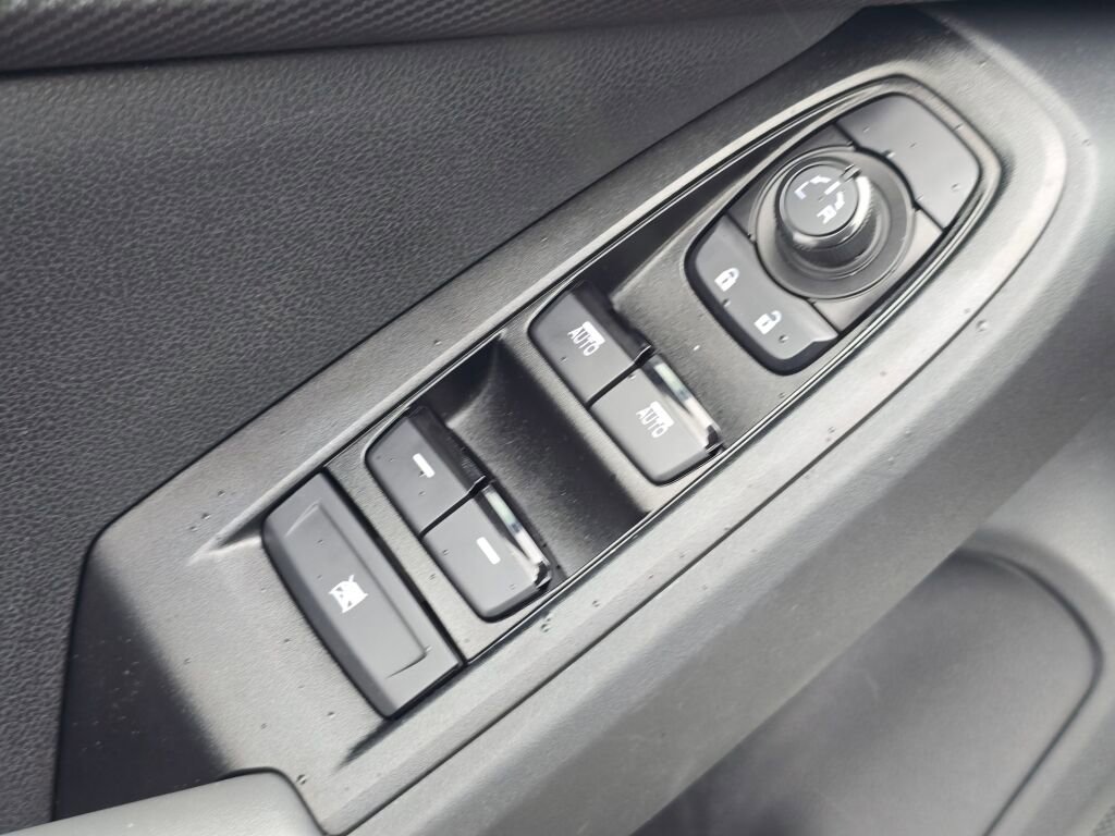 Certified 2025 Subaru Crosstrek 2.5i Sport w/ Crosstrek Mirror Package image 19
