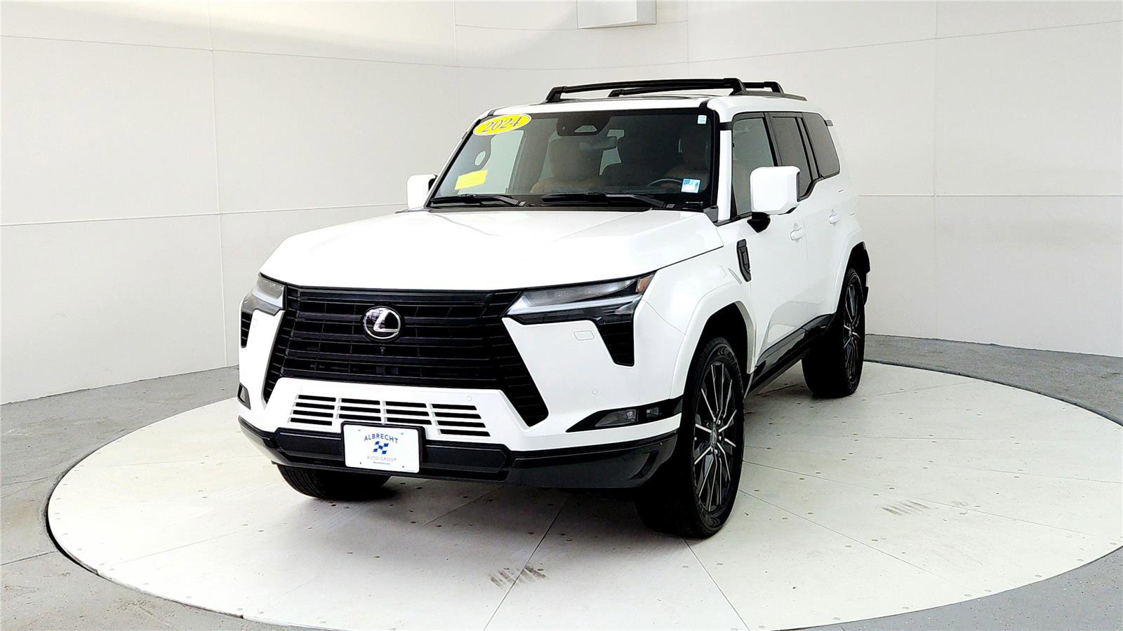 Used 2024 Lexus GX 550 w/ Accessory Package (2T) AWD/4WD image 2