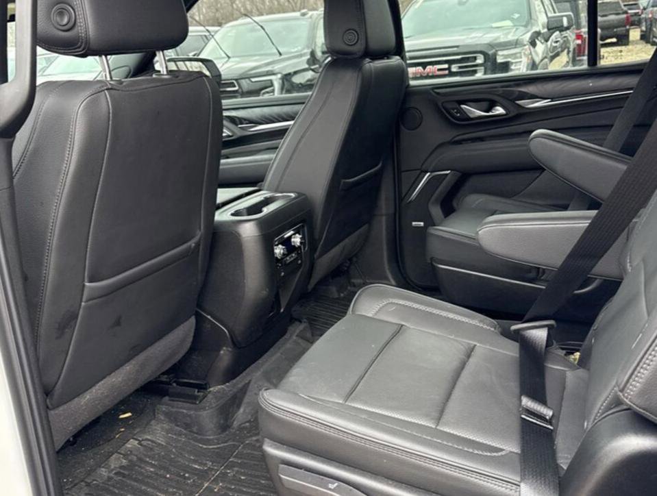 Used 2024 GMC Yukon Denali w/ Max Trailering Package image 8