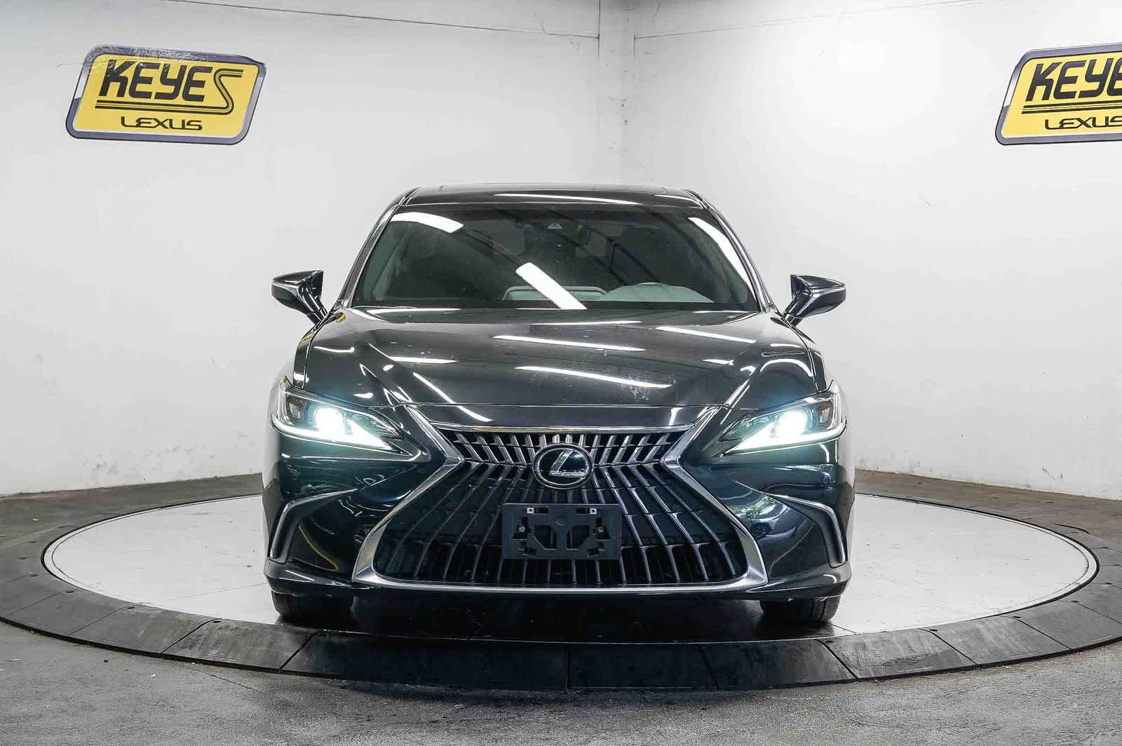 Used 2023 Lexus ES 350 w/ Premium Package FWD image 6