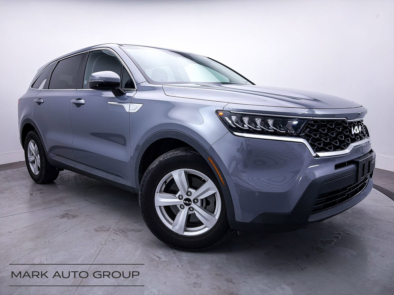 Used 2022 Kia Sorento LX